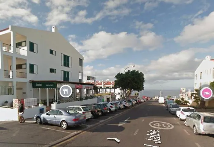 Esmeralda. Lovely And New Right By The Ocean! * Callao Salvaje