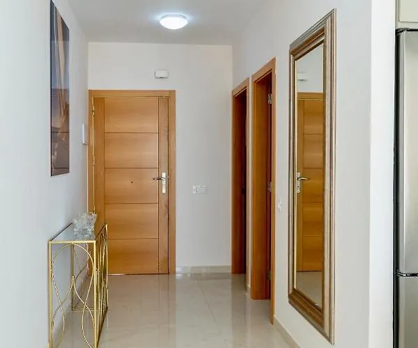 Apartamento Esmeralda. Lovely And New Right By The Ocean! Callao Salvaje
