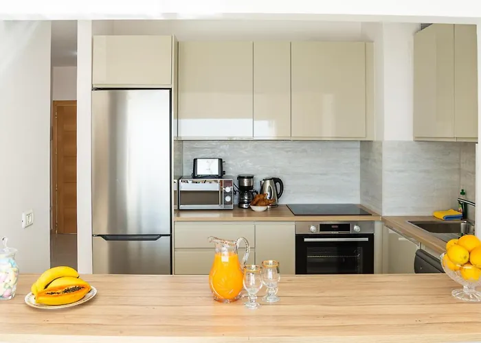 Apartamento Esmeralda. Lovely And New Right By The Ocean! Callao Salvaje
