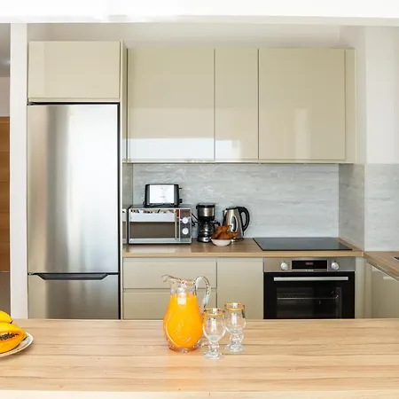 Apartamento Esmeralda. Lovely And New Right By The Ocean! Callao Salvaje